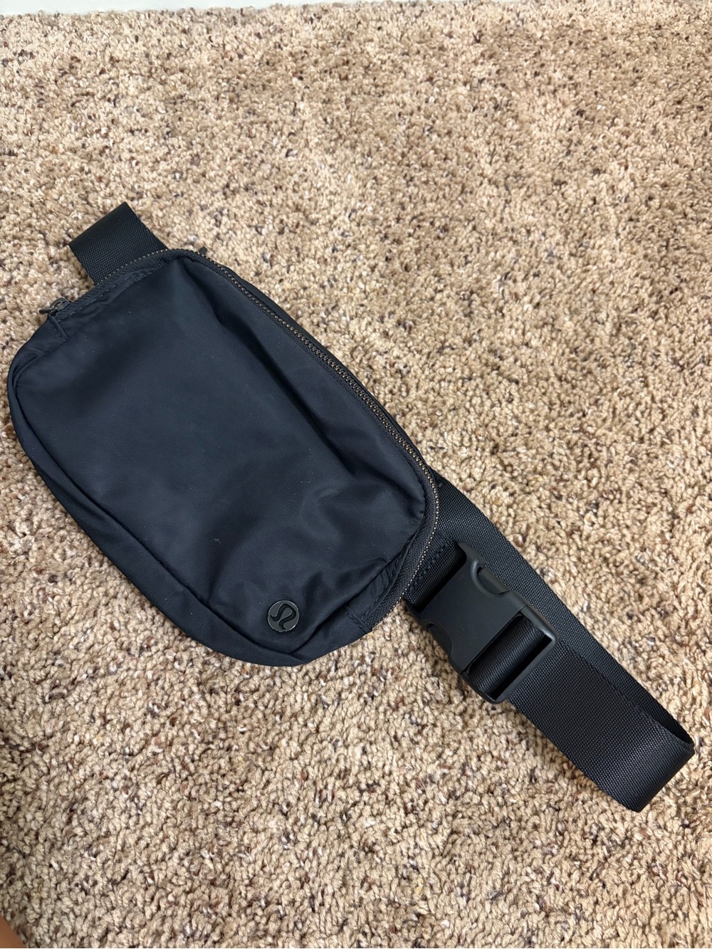 Lululemon Everywhere Belt Bag 1L Black